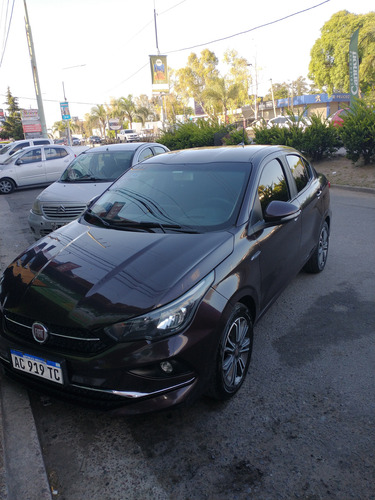 Fiat Cronos 1.8 16v Precision