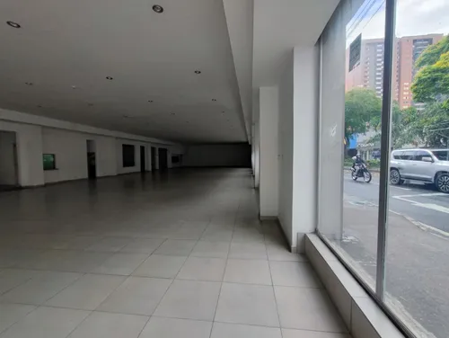 Bodega En Arriendo 1.300m2 Poblado
