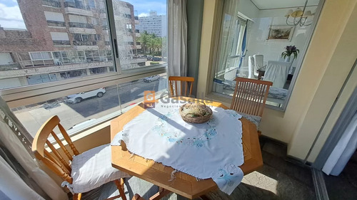 Apartamento En Venta - Punta Del Este - Ref. 5883
