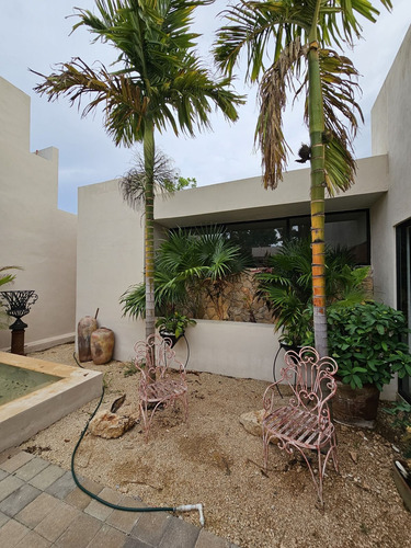 Casa De Una Planta Con Alberca Ubicada Canarias Conkal.