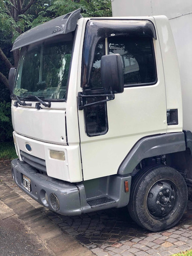 Camion Ford Cargo 712