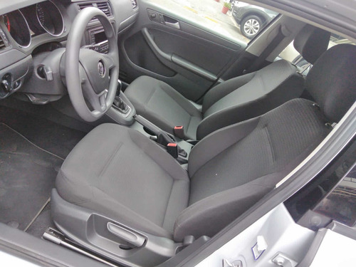 Imagen 7 de 11 de Volkswagen Jetta 2.0 Tiptronic Aut Ac 2018