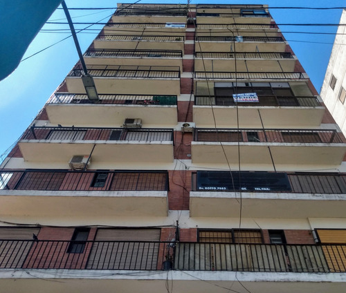 Depto 2 Amb En Liniers Reciclado Excelente Ubicacion