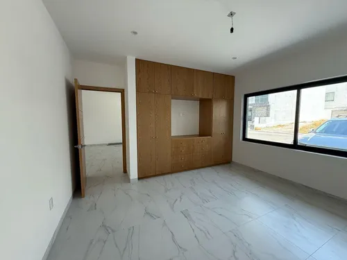 Residencia En Venta En Milenio Iii, Cotto Milenio, 4 Recámaras, Estudio, 5.5 Bañ