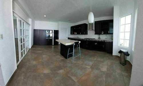 Imagen 9 de 29 de Luxury Casa En Cumbres Del Lago, Alberca Propia, Jardín, 4 R