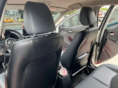 Mazda 2 GRAND TOURING LX 1.5 AT