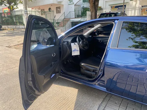 Nissan Versa 1.6 Advance