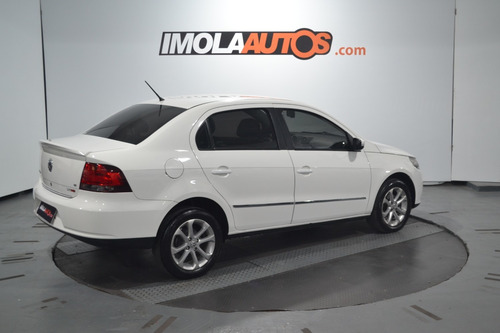 Volkswagen Voyage 1.6 Highline M/t 2011 -imolaautos-