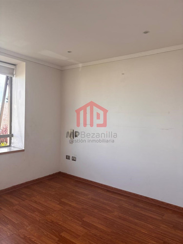 Casa En Venta De 4 Dorm. En Concón