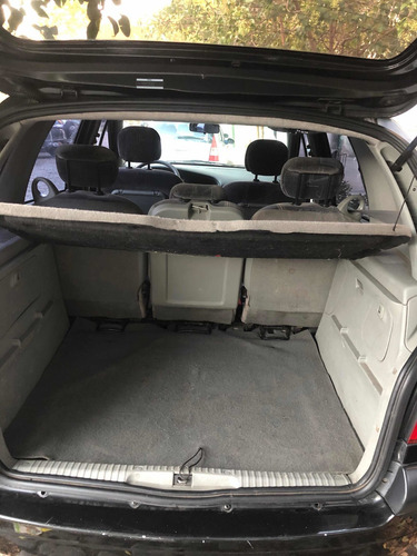 Renault Scénic 1.9 I Confort 2008