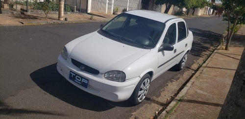 Imagem 1 de 7 de Classic 1.6 Mpfi Spirit 8v Gasolina 4p Manual