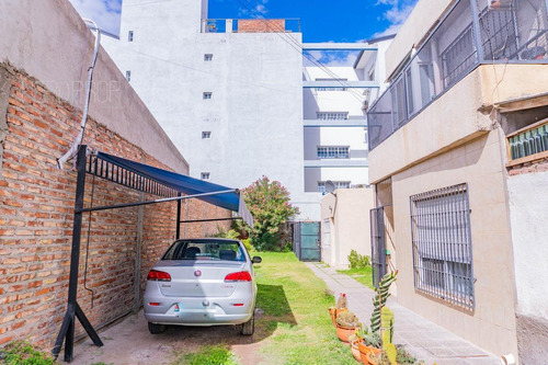Imagen 22 de 23 de Venta Departamento Tipo Duplex 2 Dormitorios - B° Areá Centro Sur