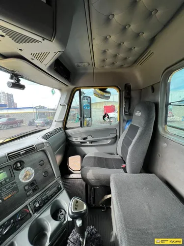 Freihtliner Cl 120 12.700 Cc Columbia