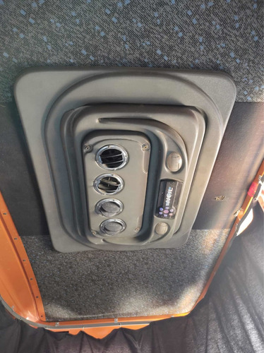Imagen 9 de 9 de Mercedes Benz 1114 Modelo 81