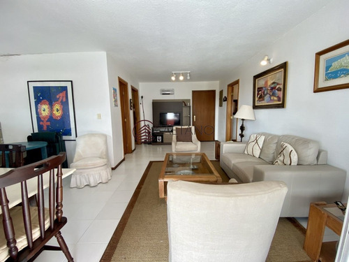Imagen 13 de 20 de En Venta Y Alquiler, Apto En Torre Con Servicio, Excelente Orientaci? ? ?n Solar. - Punta Del Este Brava