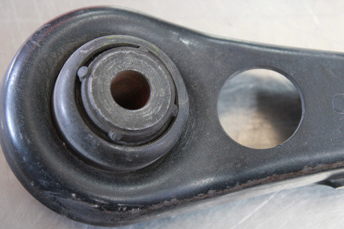 Brazo Tirante Tras Izq Audi A4 2004 1.8 8e0501529k K3666 (Usado)