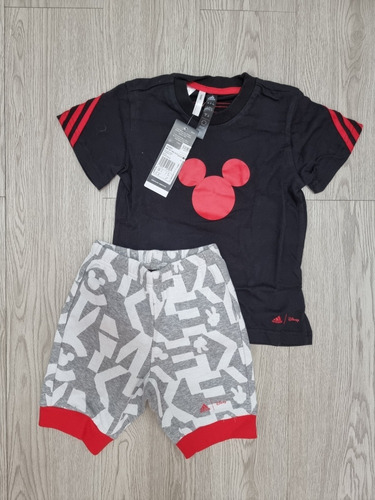 Conjunto Deportivo Mickey Mouse adidas. Original