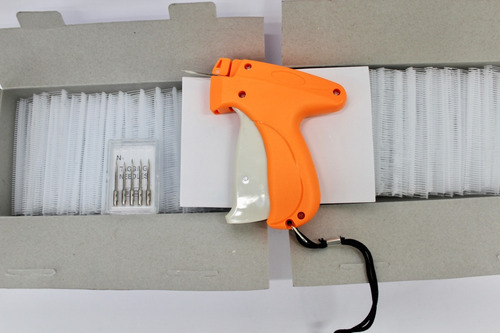 Imagen 4 de 7 de Pistola Etiquetadora + 15000 Plastiflechas 65mm + 5 Agujas