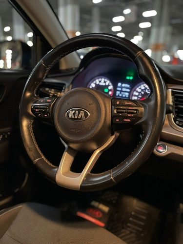 Imagen 10 de 15 de Kia Rio 4cil 1.6l Ex At Sedan 2018