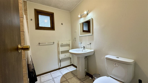 Casa En Venta De 4 Dorm. 2 Baños En Punta Arenas