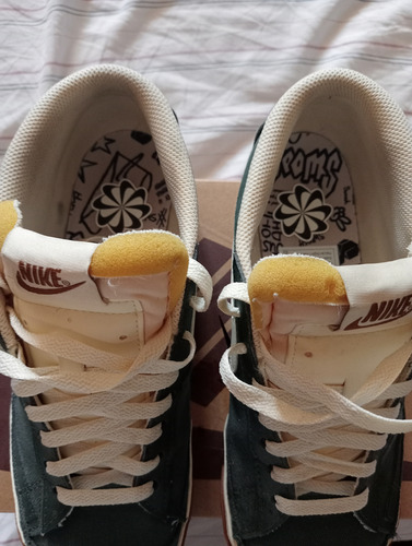 Nike Blazer Retro Mid (Usado)