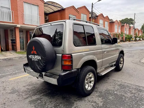 Mitsubishi Montero Cc2400