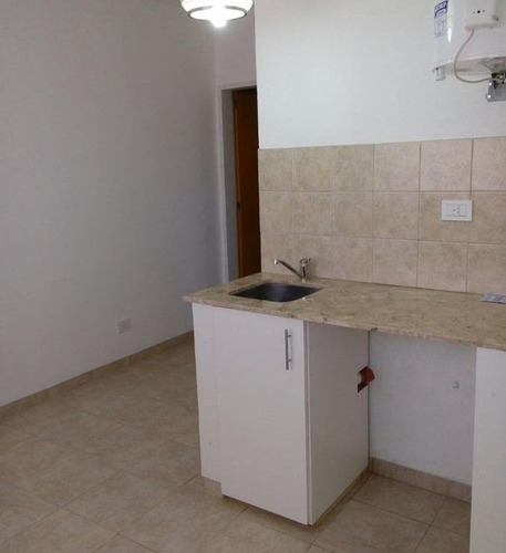 Imagen 5 de 8 de Departamento En Venta En Villa De Mayo