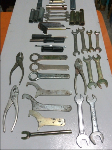 Imagen 3 de 9 de Kit De Herramientas De Primeros Auxilios Para Moto En Oferta
