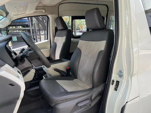 Toyota Hiace 2.7 Bus 15 Pas Mt