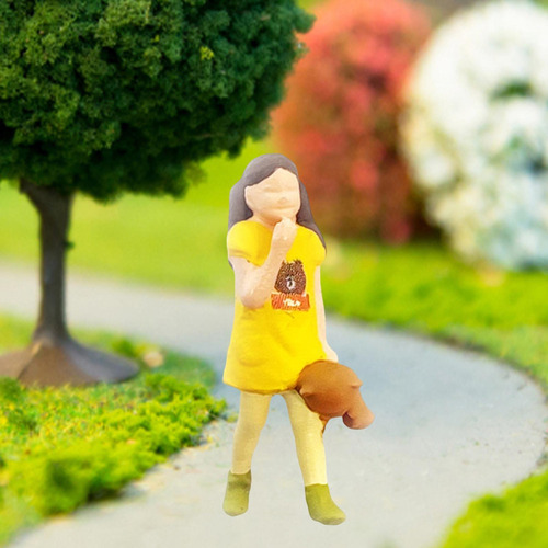 Figuras De Diorama Pintadas 1/64, Muñeca De Niña Amarillo