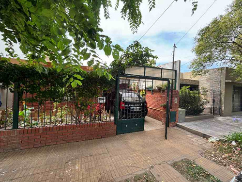 Casa En Venta En Quilmes Oeste