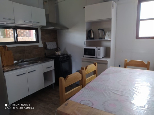 Imagen 16 de 29 de Alquilo Casas En Termas De Almirón, Nuevas, Con Excelente Ubicación Y Equipadas Para Disfrutar Con Piscina Propia, Parrilleros Techados Y Cocheras, Excelente Opción Para Tus Vacaciones. Llámame