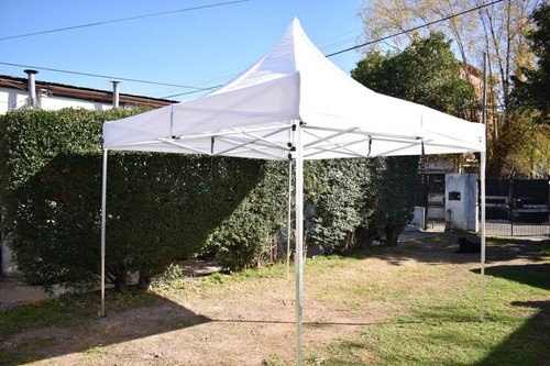 Imagen 9 de 10 de Alquiler De Gazebos Con Laterales Opcionales