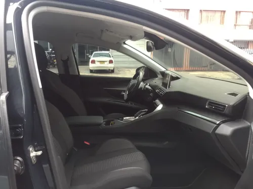 Peugeot 3008 1.6 At