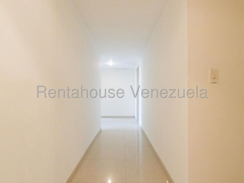 *al/oportunidad Única De Invertir Seguro! Apartamento Con Planta Eléctrica En Venta Zona Este Barquisimeto Lara, Venezuela/alópez/ # 25-11877 / 270.8 M²