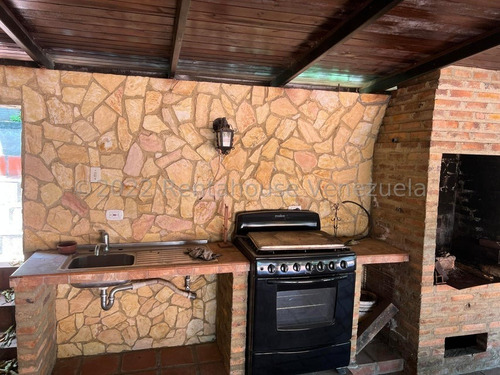 Imagen 3 de 30 de Casa En Venta, Santa Sofia, 500mts, Rah 23-9235