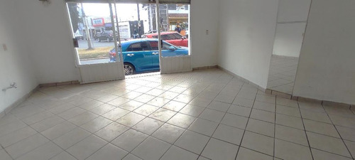 Local En Renta Sobre Av. Cloutier Metepec