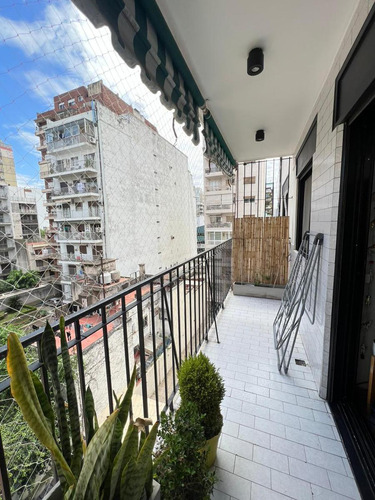 Departamento 4 Amb Con Balcon En La Mejor Zona De Flores