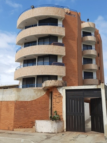 Imagen 14 de 18 de Vendo Apto 66mt2 2h/2b/1p Chichiriviche 3899