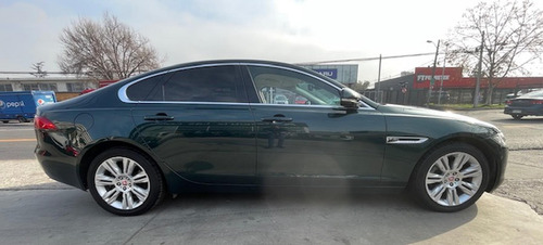 Jaguar XF 2.0 Pure