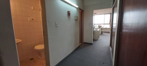 Imagen 6 de 30 de Venta Oficina Con 2 Cocheras - Cocina -baño Propio