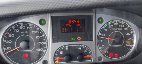 Imagem 3 de 5 de Iveco 30s13 2019 No Chassi Muito Novo 139000 E 152000 C Bau