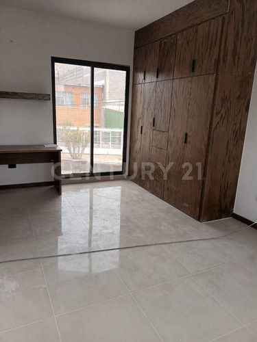 Departamento En Venta En Zona Centro, Chihuahua, Chih.