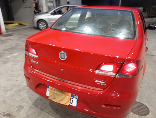Fiat Siena 1.6 16v Essence Flex Dualogic 4p