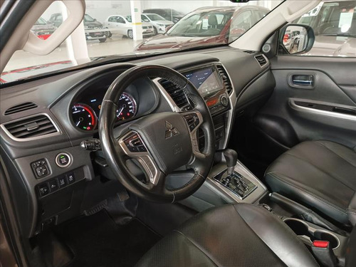 Mitsubishi L200 Triton Triton Sport Hpe-s 2.4at
