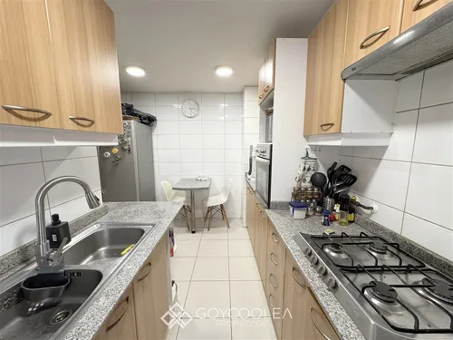 Departamento En Venta De 2 Dorm. En Huechuraba