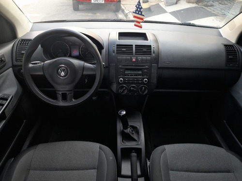 Imagem 7 de 12 de Volkswagen Polo 1.6 2012
