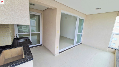 Imagem 2 de 30 de Praia Das Pitangueiras - Calçadão - Guarujá - 3 Dormitórios (1suíte) - Sala Para 3 Ambientes - Varanda Gourmet - 2 Banheiros - Vista Para O Mar - Ap05789 - 69289396