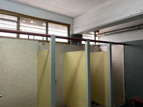 Imagen 24 de 25 de Galpón Industrial 3 Naves - 3600 M² Cub. - Oficinas - Baños - Vestuarios - San Justo