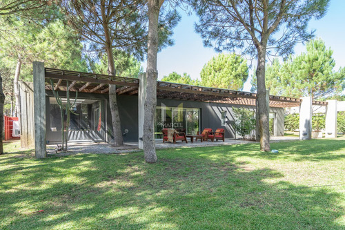 Casa En Venta 5 Ambientes Pinamar La Herradura